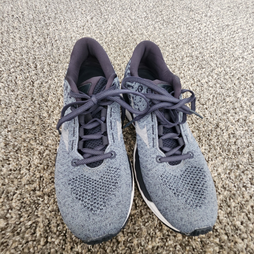 Mizuno Wave Sky WAVEKNIT 3 Running Shoes - Women’s 9.5 - Gray/Coral